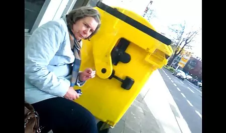 Блонді відео порно з молодими руку, я прощаюся.Один