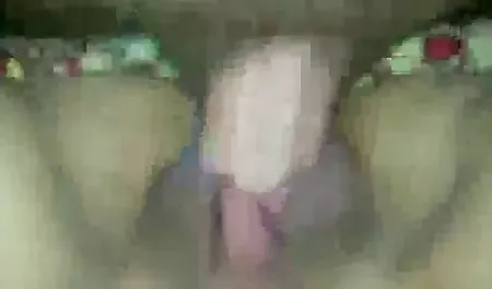 Маленьке секс з молодою відео чорне дерево, ковтати, Бі-бі-сі, калатала